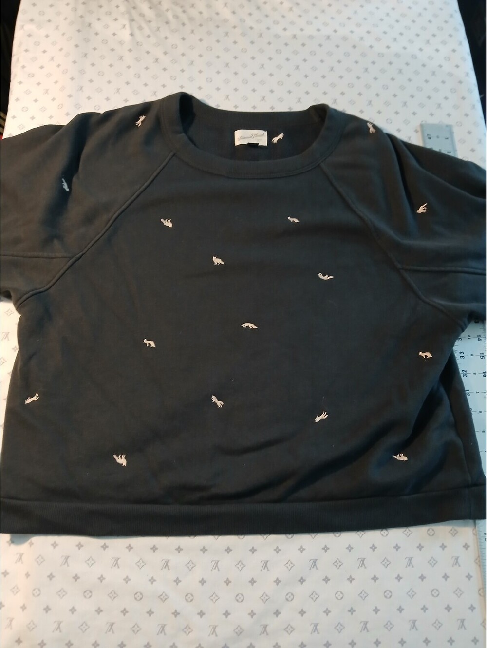 Universal Thread Goods Co Animal Print Crewneck Sweatshirt Black Men's Size XL